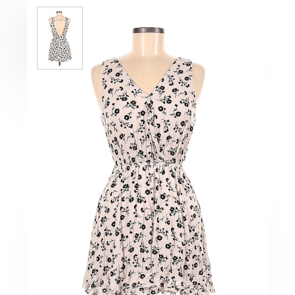 Mini V dress